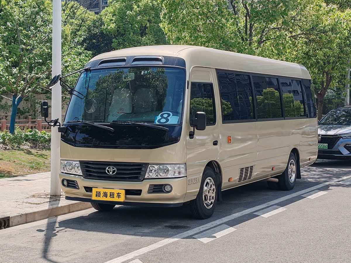丰田考斯特 22座
